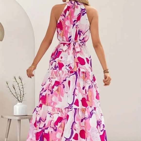 Geometric Pattern Belted Peplum Maxi Dress - Picture 2 of 11